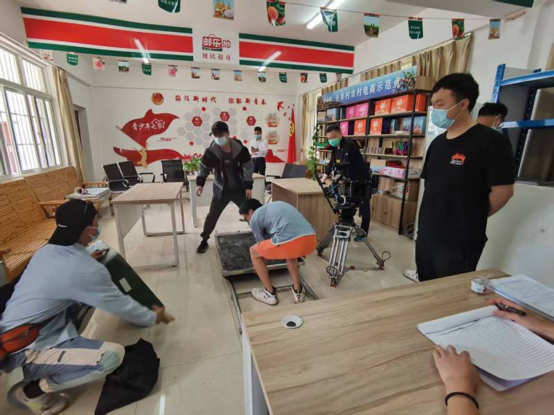 追星女孩心理学分析报告：睢宁县广告片拍摄公司揭秘饭圈应援式传播逻辑
